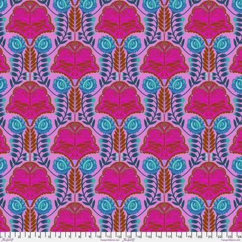 FS Brave - Petaloutha PWAH199.LILAC - Cotton Fabric