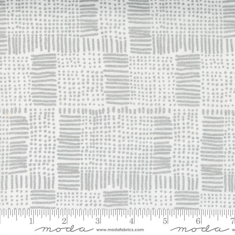 MODA Whispers Metallic - 33551-11MS White Silver - Fabric