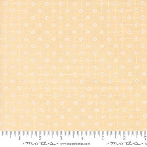 MODA Cottage Charm - 31755-13 Enjoyable Yellow - Cotton Fabric