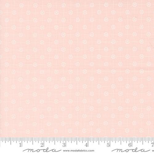MODA Cottage Charm - 31755-14 Koral Kicks - Cotton Fabric