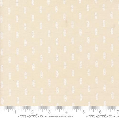 MODA Rainier - 38148-31 Eggshell White - Cotton Fabric