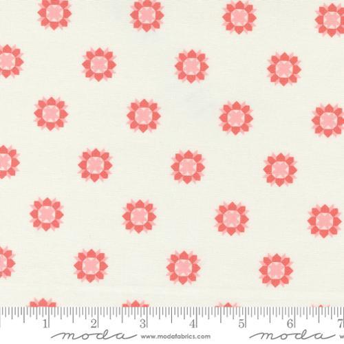 MODA Rosemary Cottage - 55315-21 Cream Strawberry - Cotton Fabric