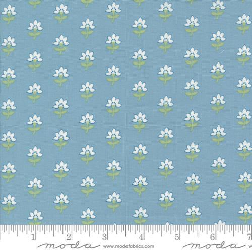 MODA Shoreline - 55301-12 Light Blue - Cotton Fabric
