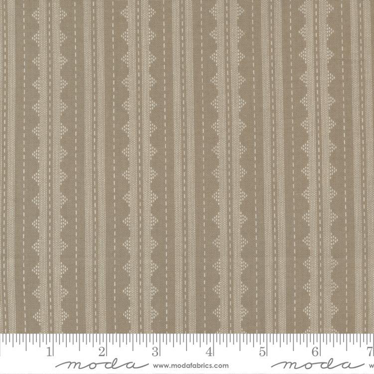 MODA Sugarberry - 3025-20 Weathered Teak - Cotton Fabric