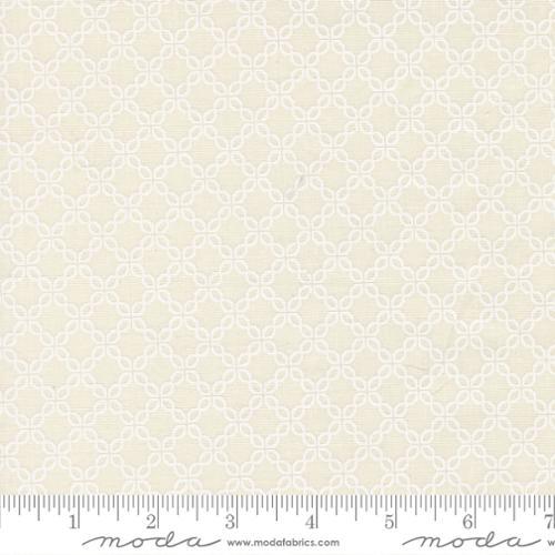 MODA Sunbonnet - 31768-51 Porcelain White - Cotton Fabric