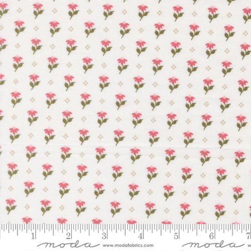 MODA Wild Honey - 5252-11 Daisy - Cotton Fabric