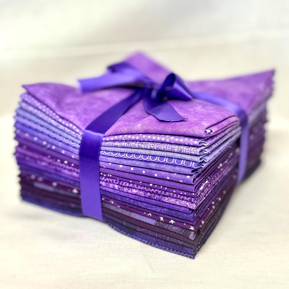 Assorted Purple Fat Quarter Bundle 20 Fat Quarters Precut