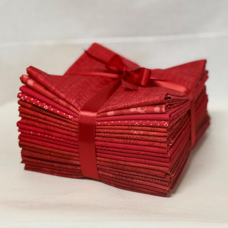 Red Fat Quarter Bundle - 20 Fat Quarters - Precut