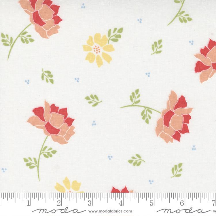 MODA Emma Flourish 37630-11 Porcelain - Cotton Fabric