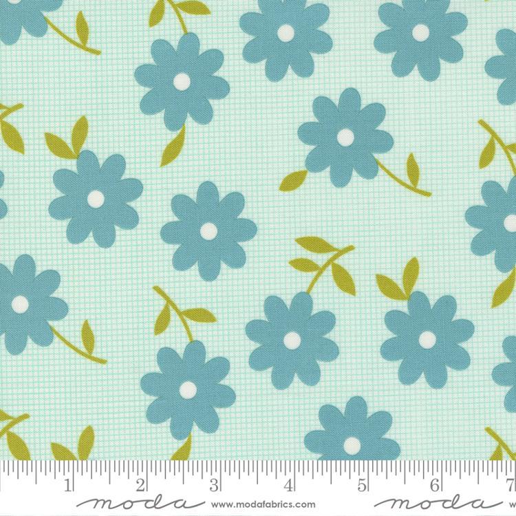 Moda Flower Power 33714-17 Aqua - Cotton Fabric